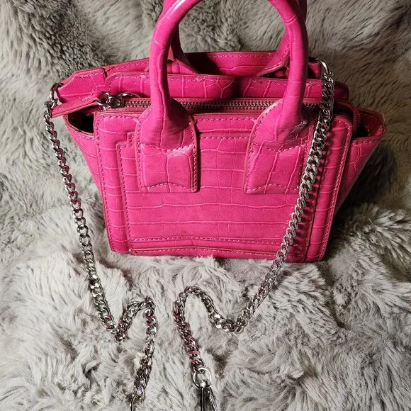 Like new small neon pink Zara purse - Picture 3 of 12